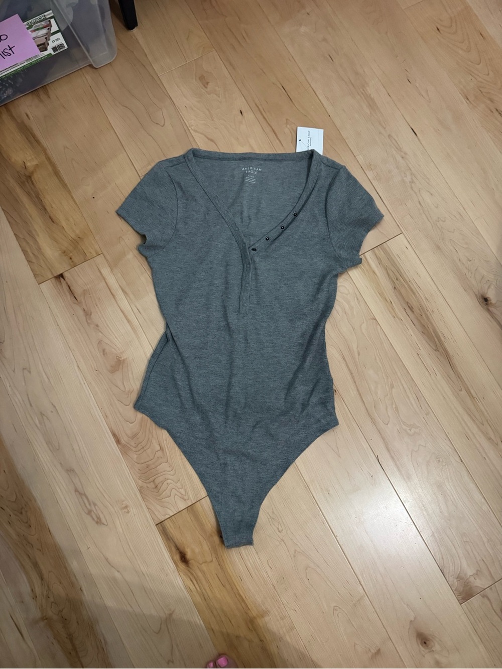 American Eagle Outfitters Gray Ribbed V-Neck Short Sleeve Bodysuit